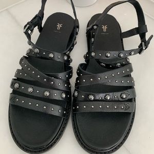 Brand New Frye Strappy Sandals 👡